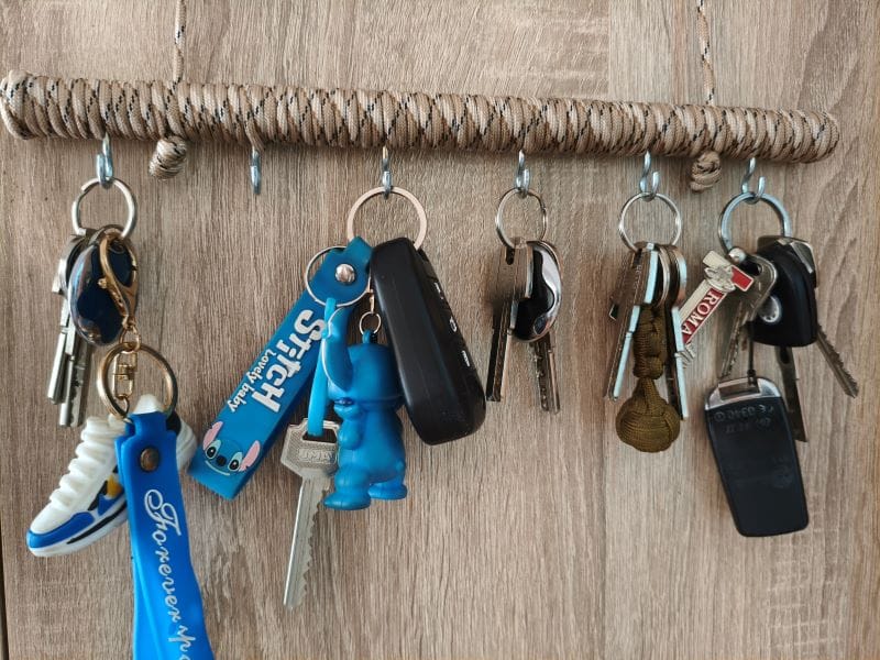 ¡Haz tu propio colgador de llaves en 20 minutos! 17 Colgador de llaves paso a paso