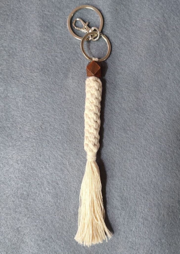 Llavero en macramé