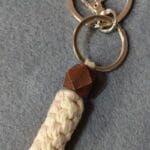Llavero en macramé