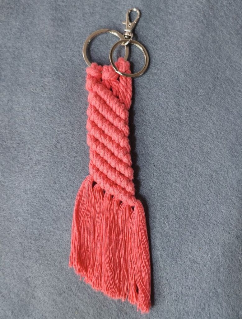 Llavero en macramé