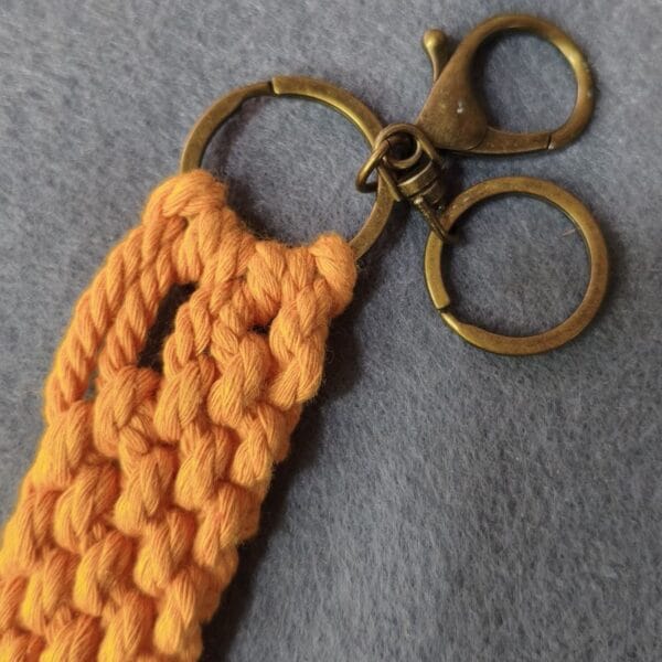 Llavero en macramé