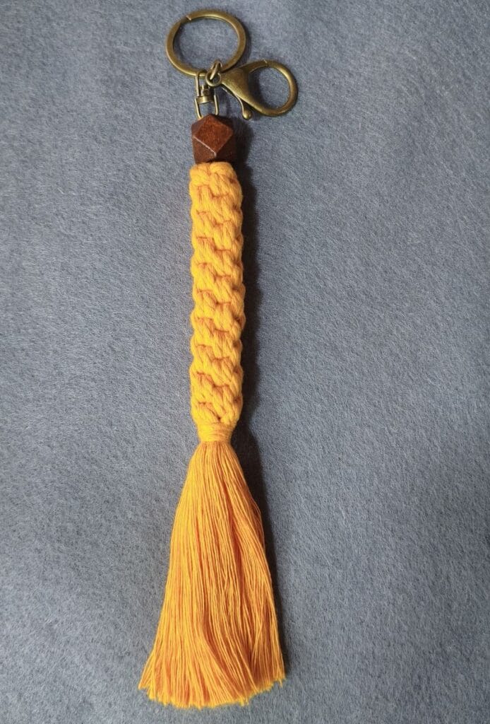 Llavero en macramé