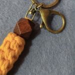 Llavero en macramé