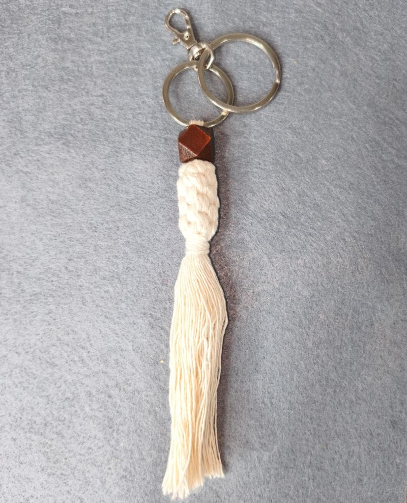 Llavero en macramé