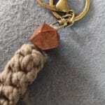 Llavero en macramé