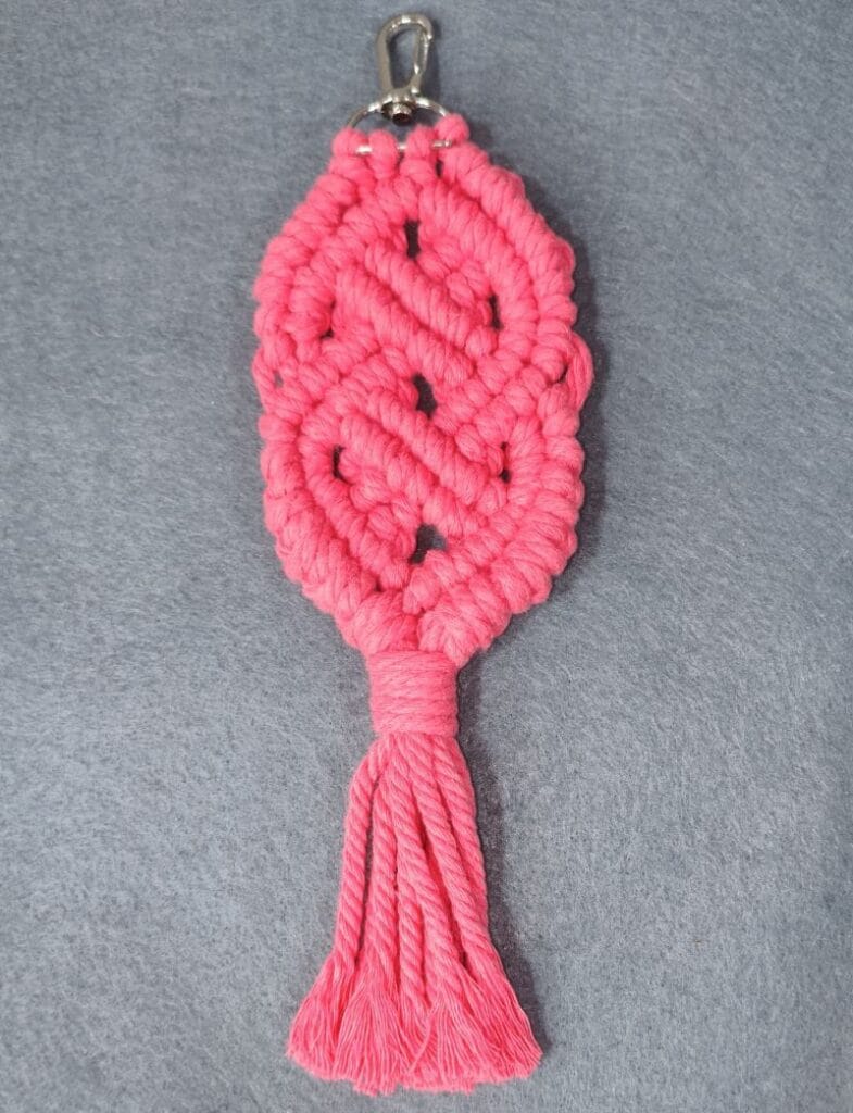 Llavero en macramé