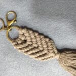 Llavero en macramé