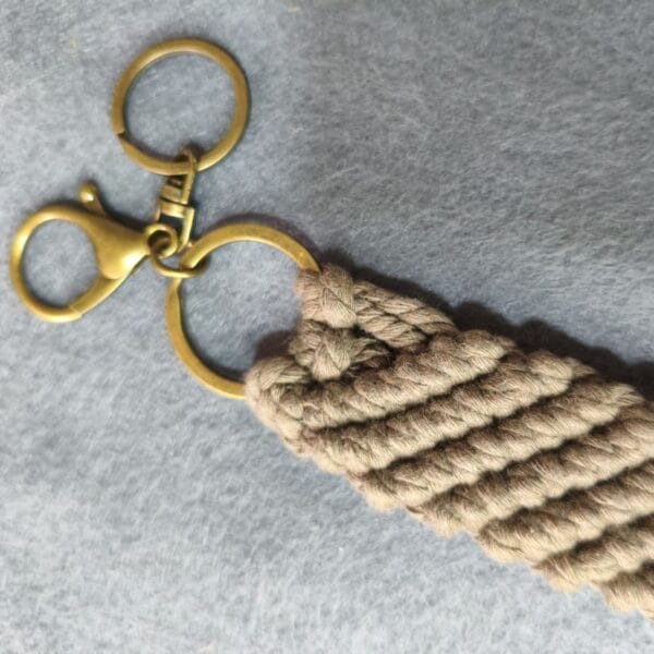 Llavero en macramé