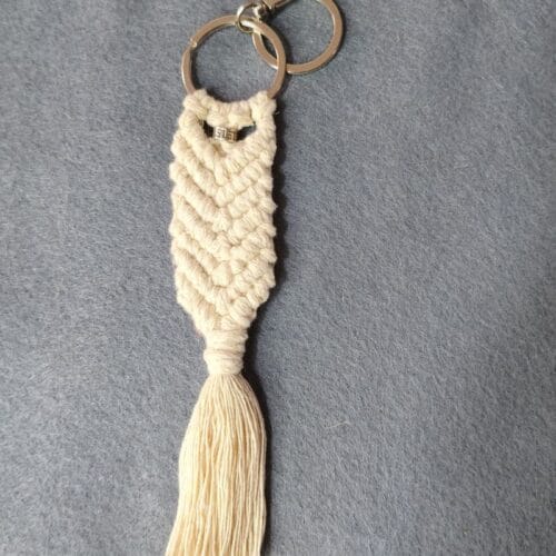 Llavero en macramé