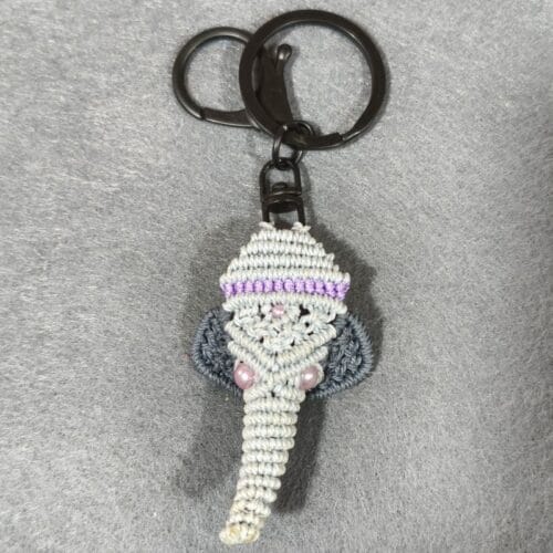 Llaveros en hilo encerado