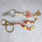 Llaveros en hilo encerado