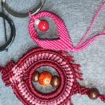 Llaveros en hilo encerado