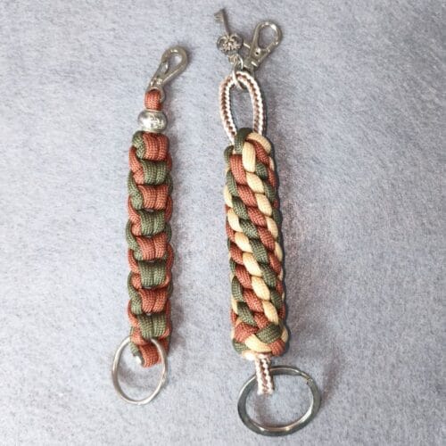 Llaveros en paracord