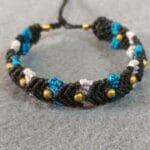 Pulsera de hilo encerado