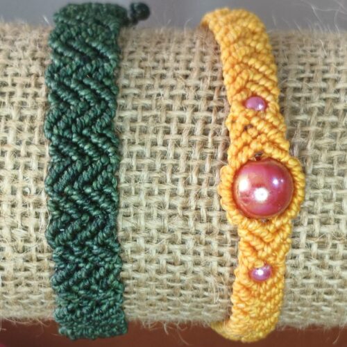 Pulseras de hilo encerado