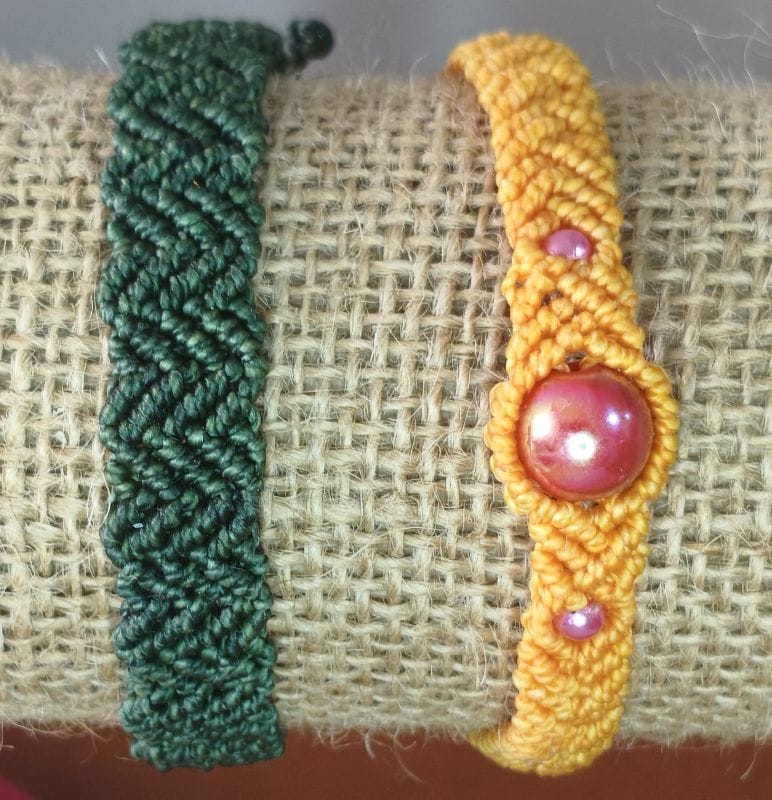Pulseras de hilo encerado