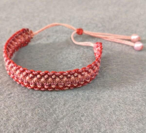 Pulsera de hilo encerado