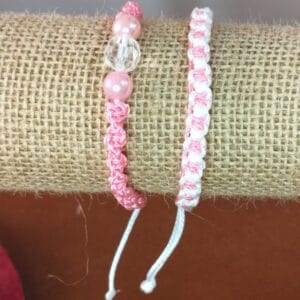 Pulseras de hilo encerado para niñas