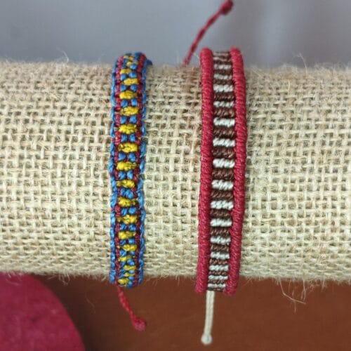 Pulseras de hilo encerado