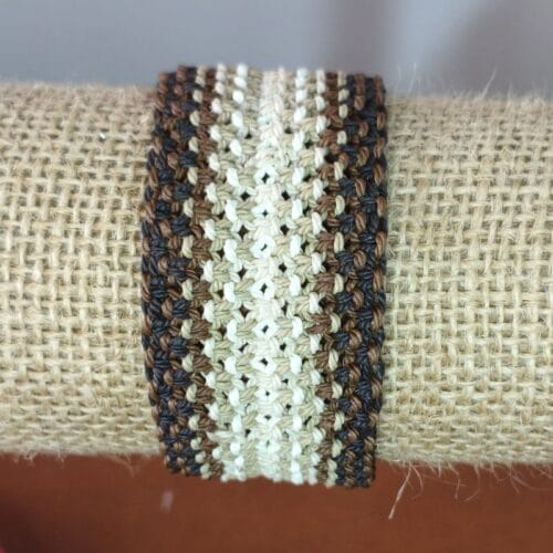 Pulsera de hilo encerado ancha