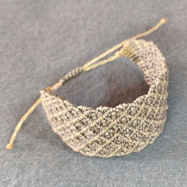 Pulsera de hilo encerado