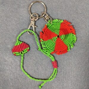 Llavero en hilo encerado